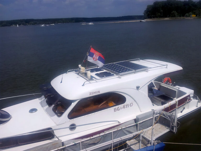 Solarni sistemi za brodove, kamp vozila 2 solarni paneli